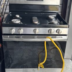 GE Gas Stove