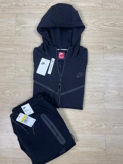 Brand New Nike Tech Fleece Sweatsuits For Sale 