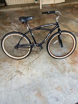 Huffy cruiser all original. Good condition.