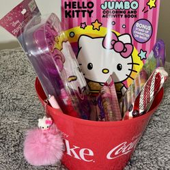 Hello Kitty Christmas Day Gift Basket 