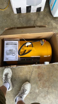 NEW 11 gallon portable air tank