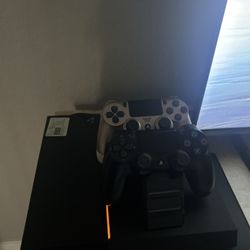 PlayStation 4 (with 2 Controllers)