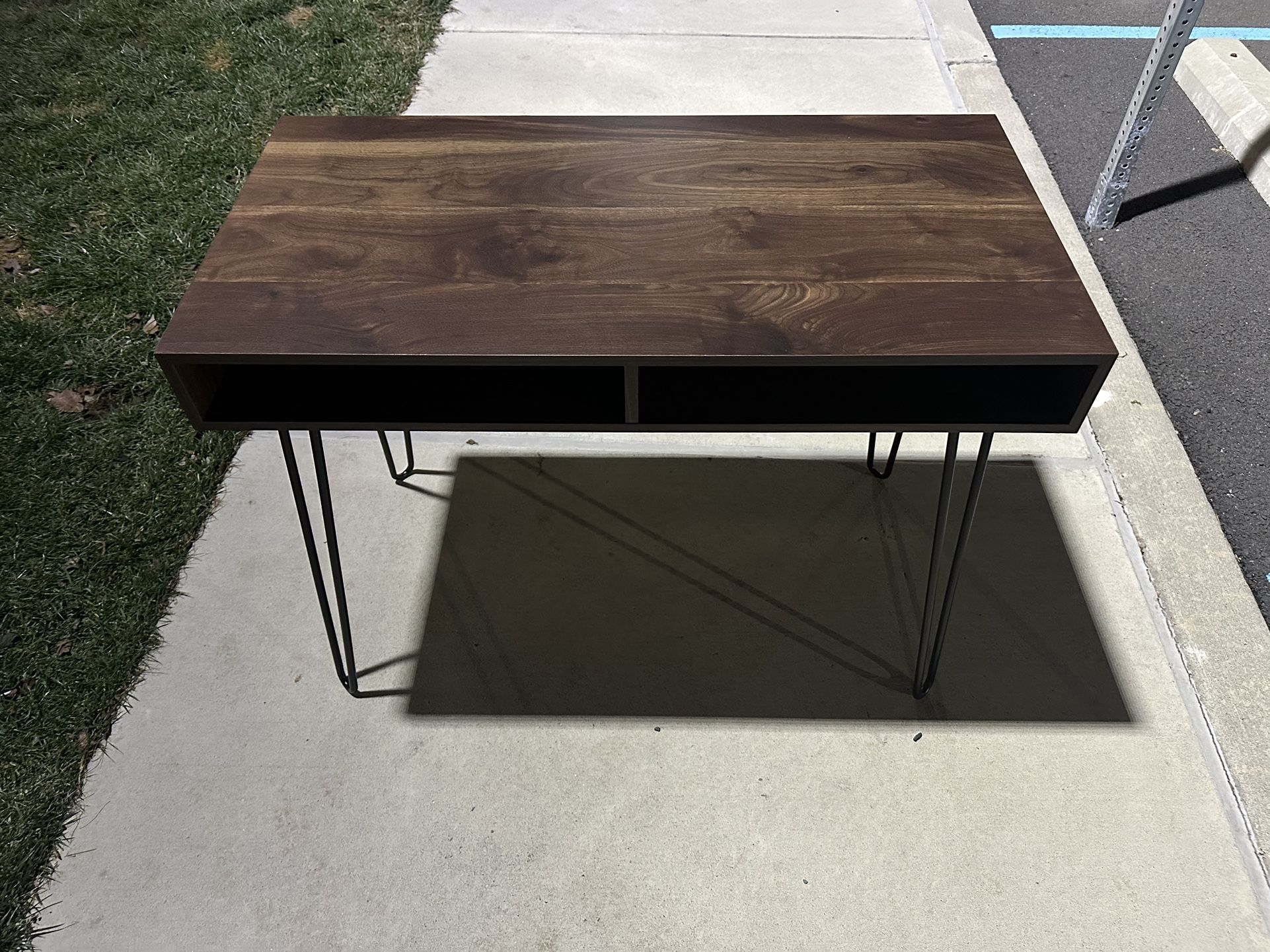 Brand new desk from Raymour flanigan