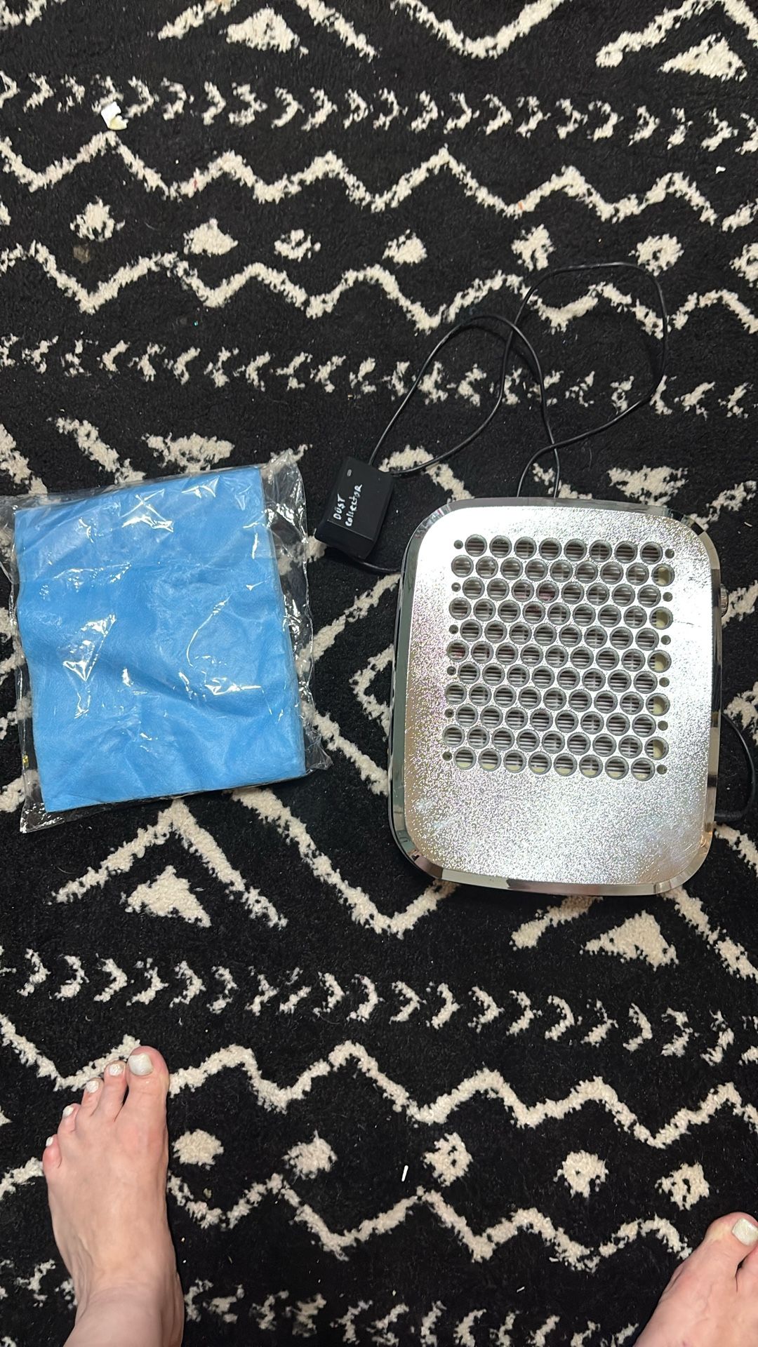 Makartt rechargeable dust collector, barely use with the dust collecting cloths