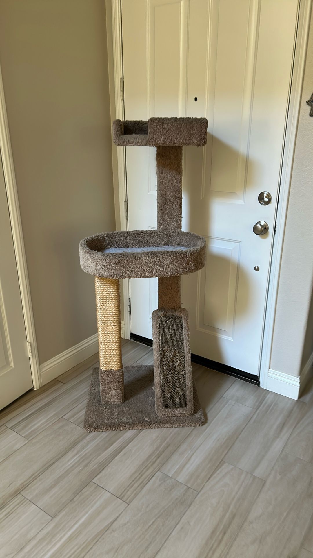 Free Cat Tower
