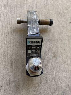 Reese 2 Inch Hitch 2” Ball with Hitch Lock Pin