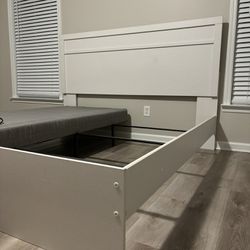 King Size Bed Plus Box Spring 