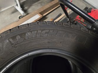 Michelin Logo
Michelin
Latitude Tour HP
245 /60 R18 105V Tires