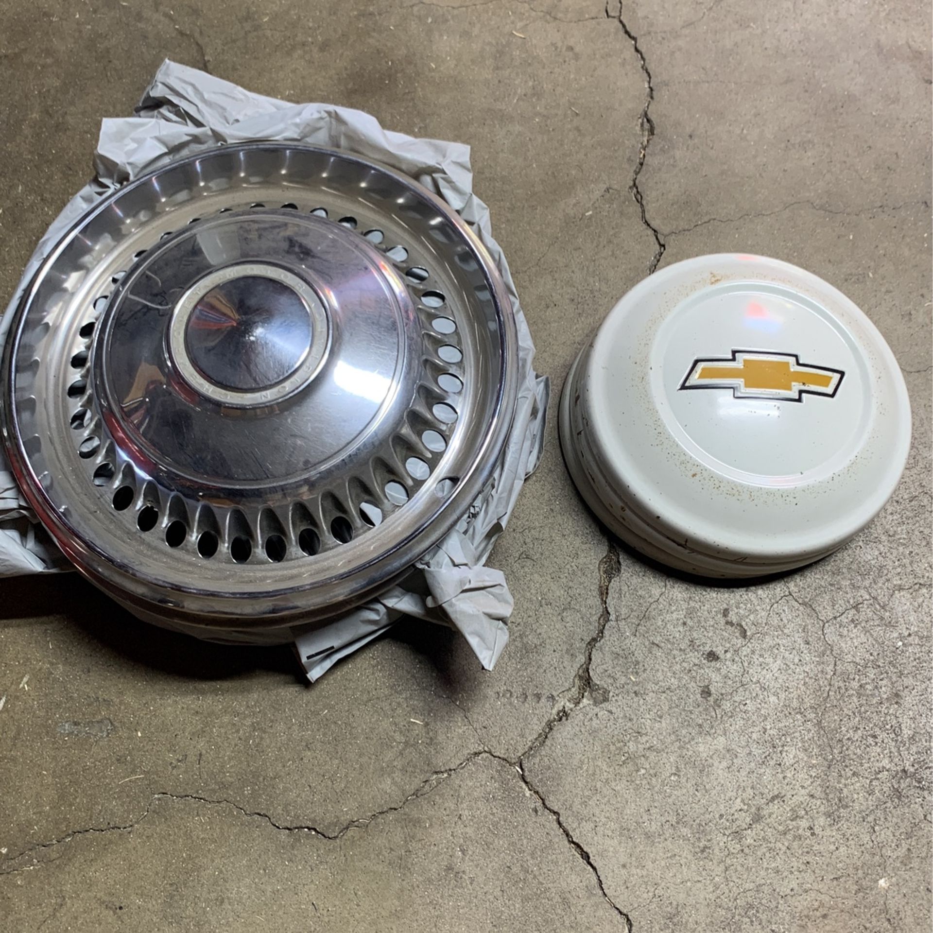 Chevy Hub Caps