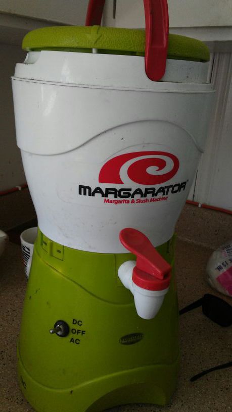 Great Blender mix Margarita & slush machine.