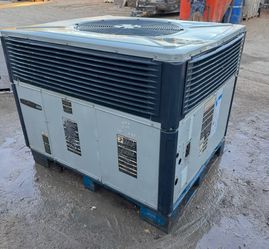 2007 Trane 2 ton AC unit gas heat