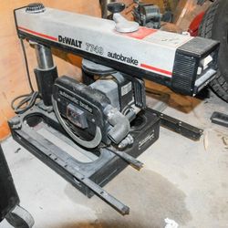 DeWalt 7749 Radial Arm Saw Excellent Condition