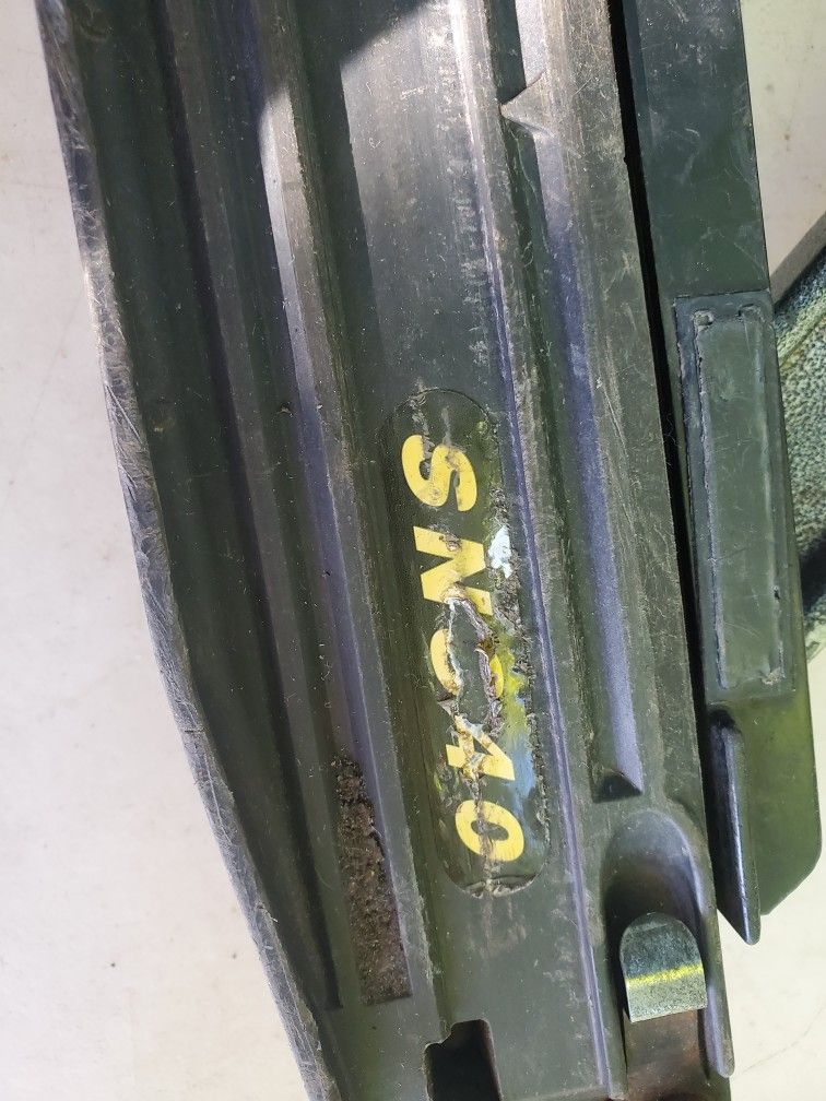 Senco SNS40 Pneumatic Staple Gun N13 N21 Staples 7/16 Crown, 1" to 2