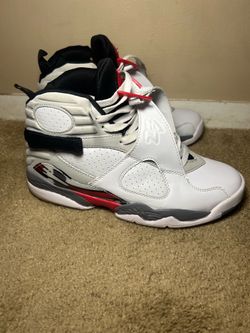 Jordan 8 Retro “Bugs Bunny”
