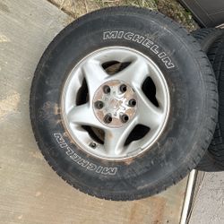 sequoia rims and tires 