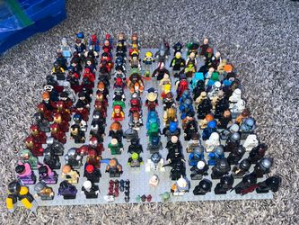 Large LEGO Minifigure Collection Marvel Star Wars
