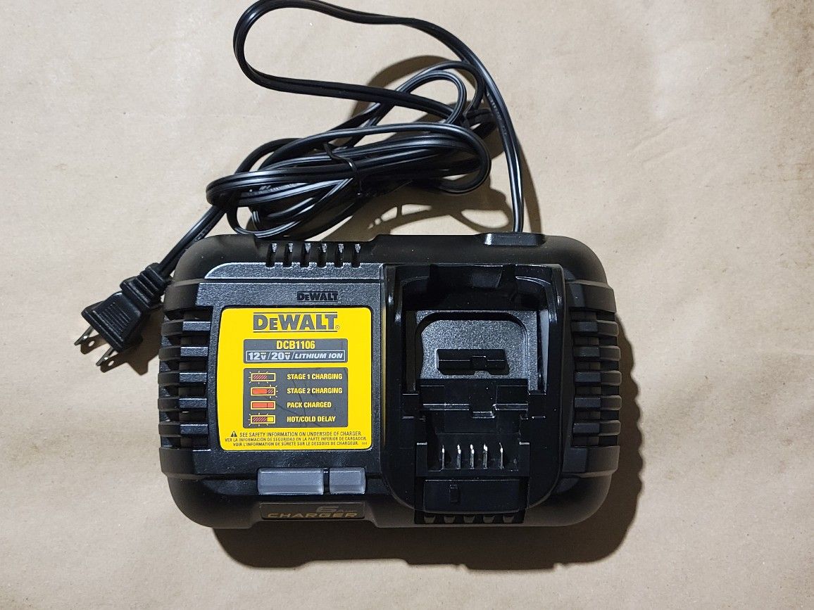 DEWALT 6 Amp Battery Charger