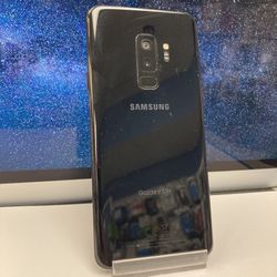 Samsung Galaxy S9 plus 64gb Factory Unlocked Comes with store warranty 
