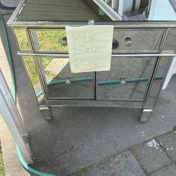 Mirror Dresser