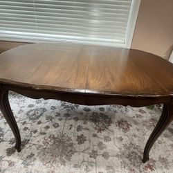 Solid Wood Tables With  4 Chairs 