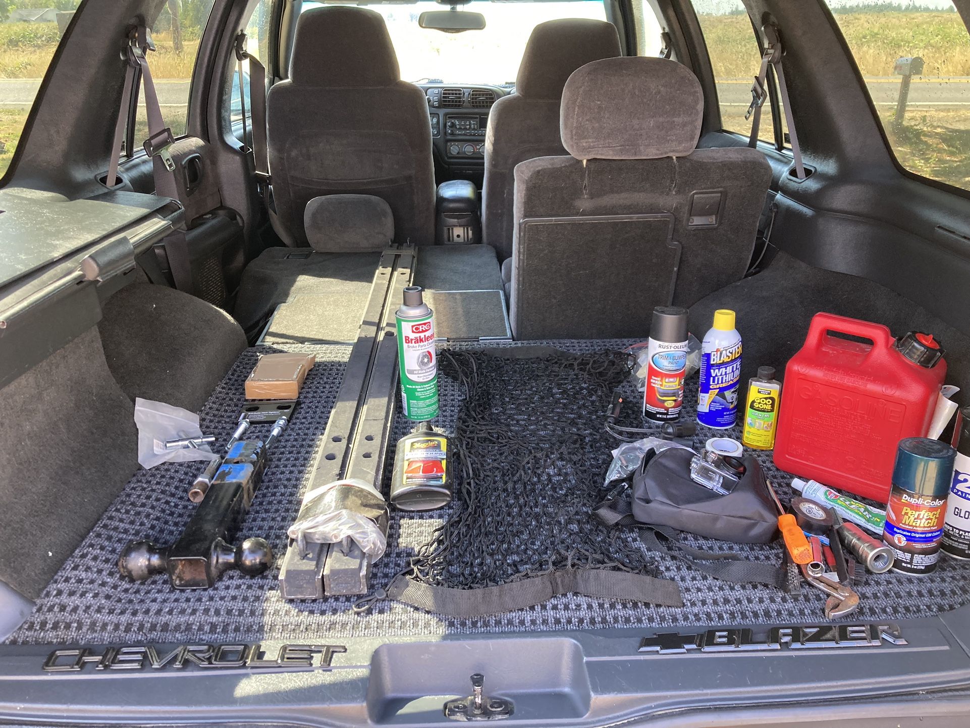 Bundle Of Car Items. Heavy Duty Cargo Rails Can Haul Small Boats Canoe Etc, Car Wax Cleaners New Cargo Net And More All $99