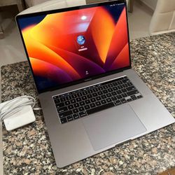 🚨🚨🚨 2017 MacBook Pro 💻 15 Inch 2TB storage 