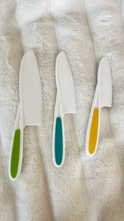 Montessori style set of 3 cooking knives