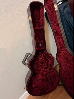 Tylor guitar case classic