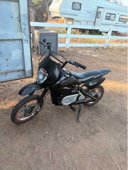 Razor dirtbike