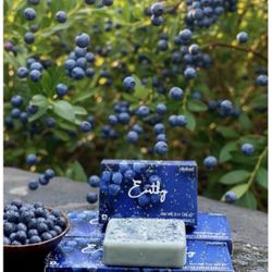 EARTHY :5 -peace set of homemade Blueberry soap 