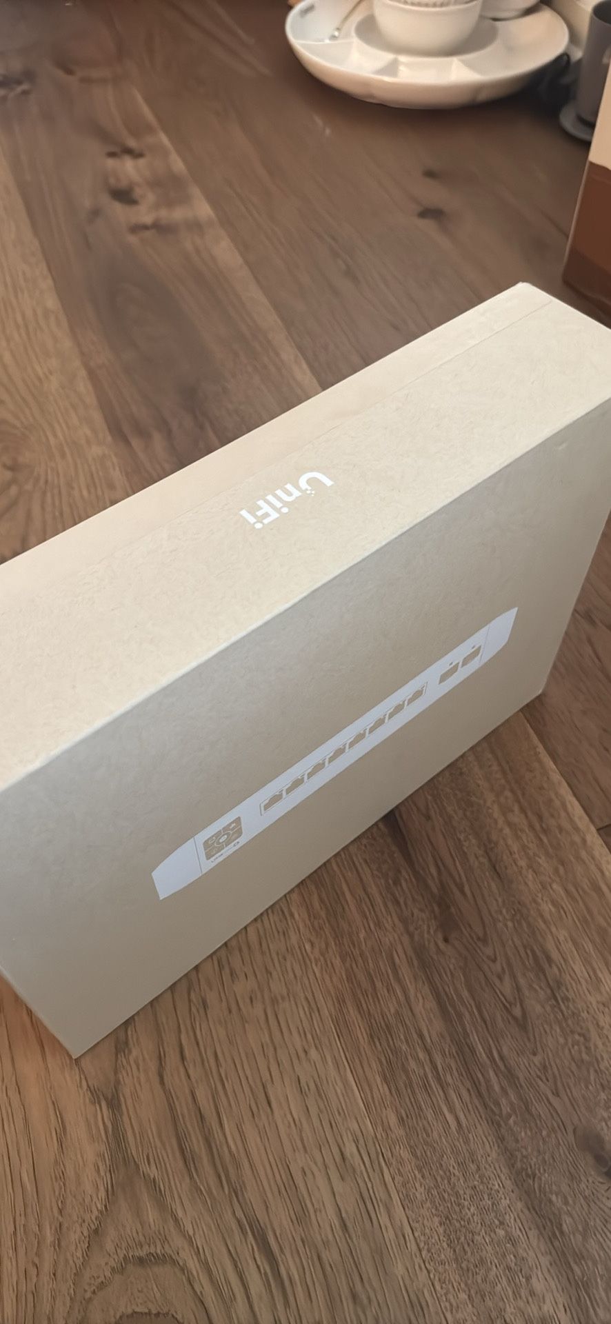 Ubiquiti POE Switch 8 Pro [New In Box]