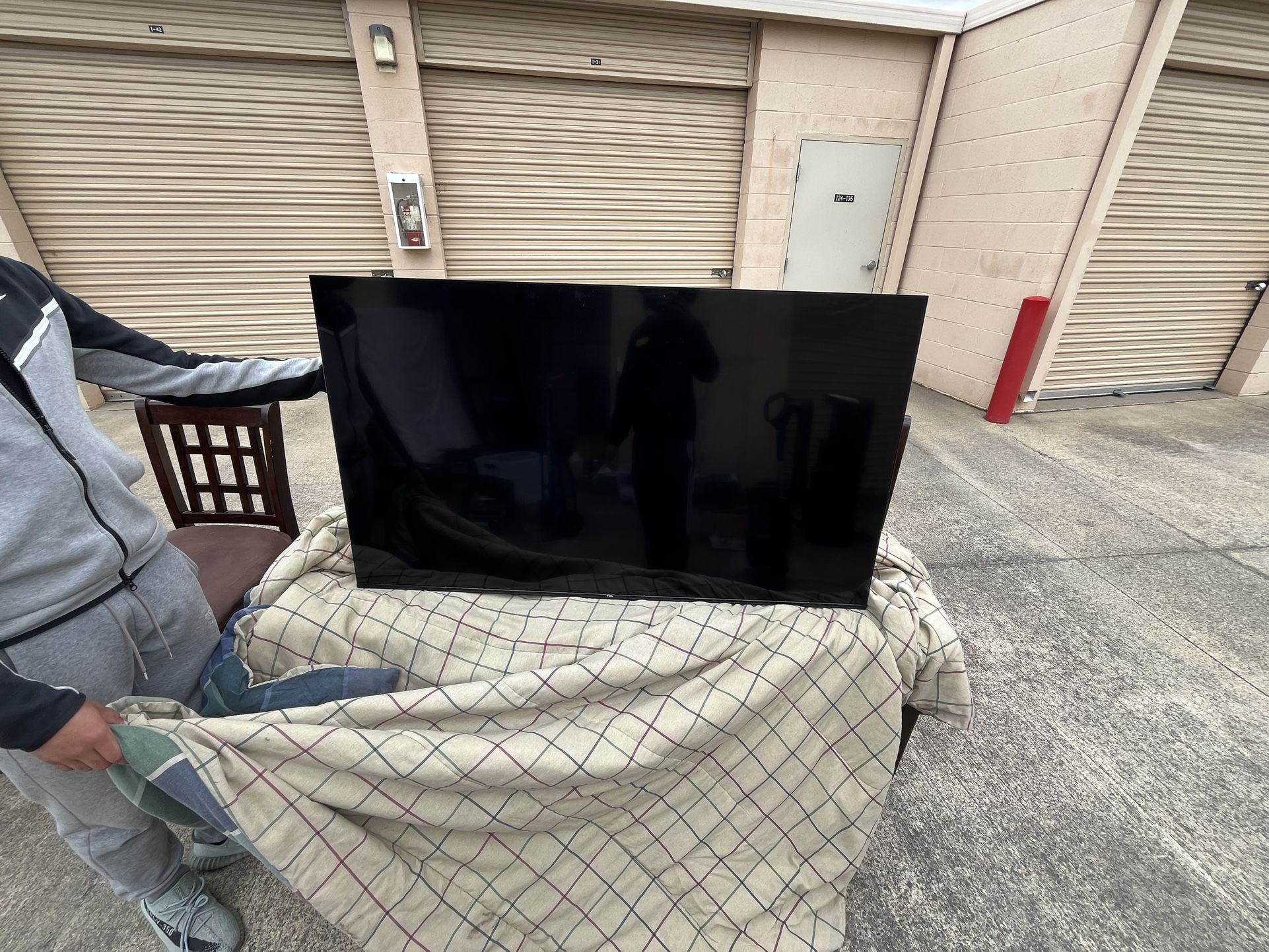 42” TV