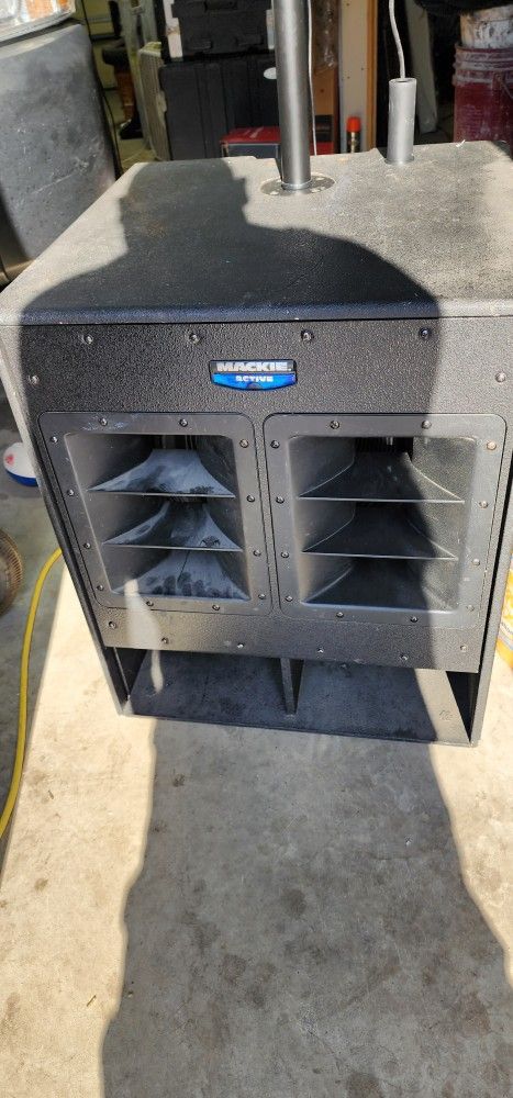 Mackie Swa1801 Subwoofer 18 Amplified.