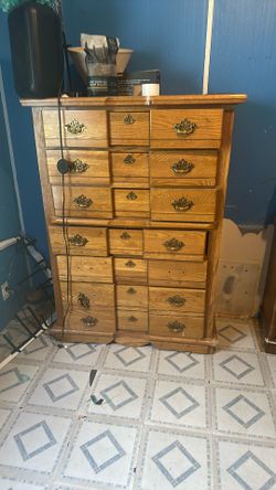 Dresser Set Need Gone