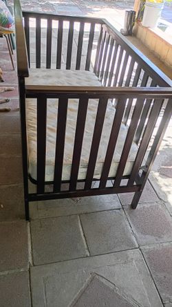 Baby crib