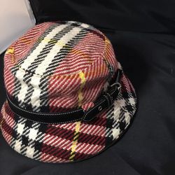Unisex BURBERRY Authentic bucket Style Hat 
