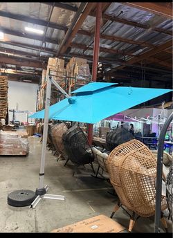 New 9.5 ’ Aluminum Frame Outdoor Patio Offset Umbrella with 360 Degree Rotation (Base not included)