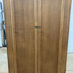  VINTAGE OAK WARDROBE