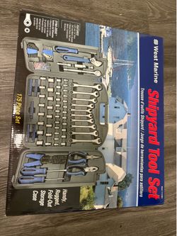 West Marine Shipyard Tool Set