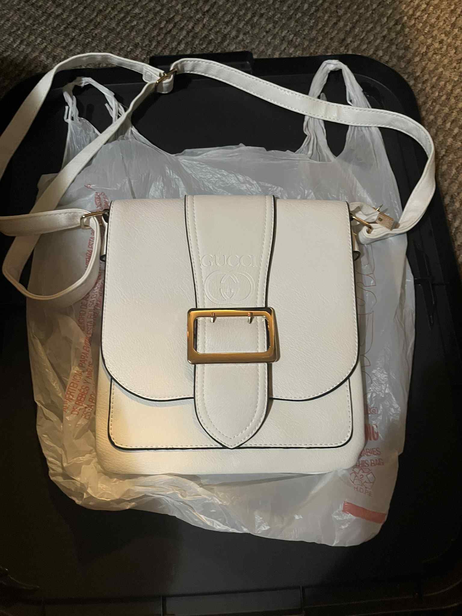 Cartera Para Mujer Nueva $40