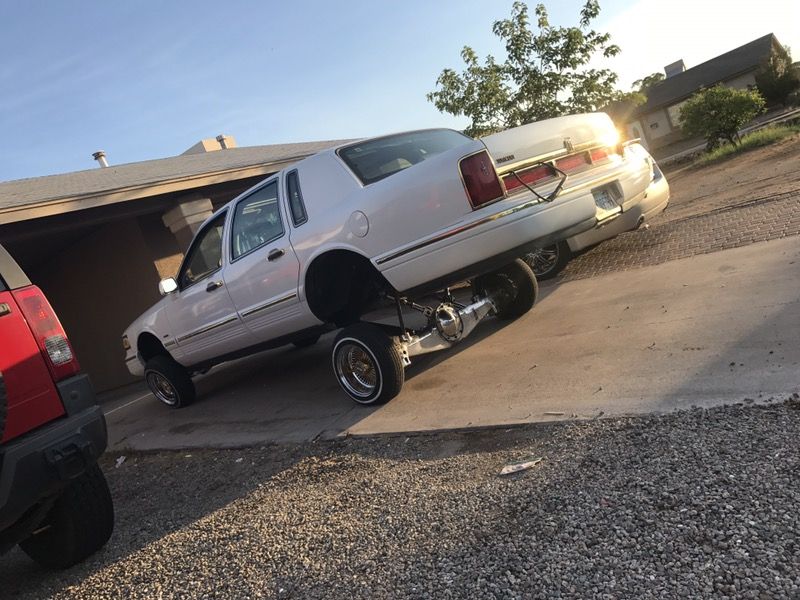 1996 Lincoln towncar lowrider