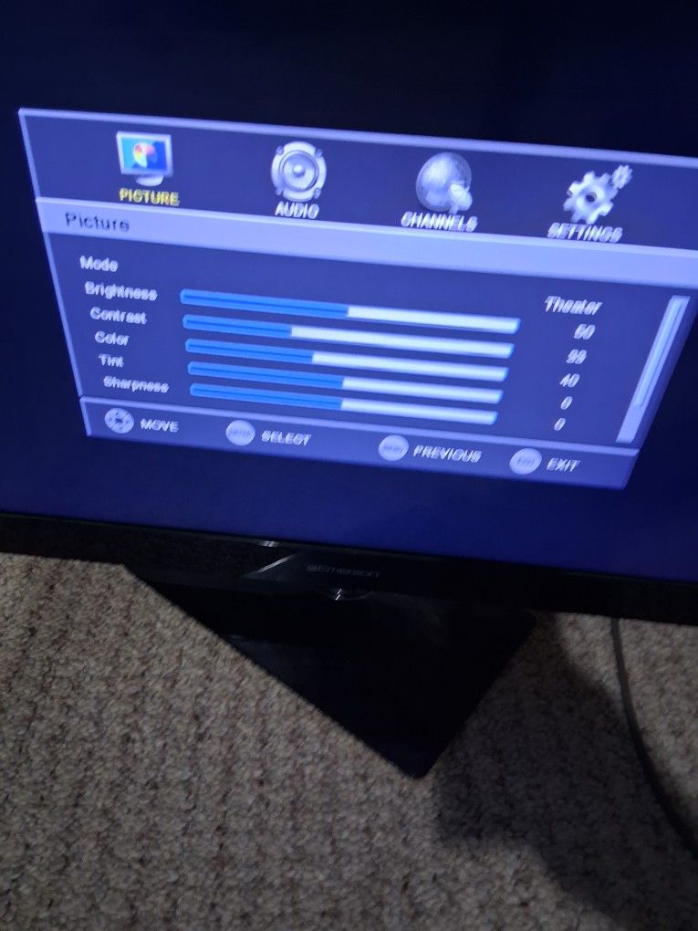 32"Emerson Tv