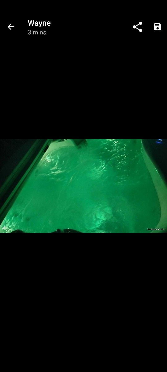 Clean Hi End 4 Person 110...Or 220 Jacuzzi Spa