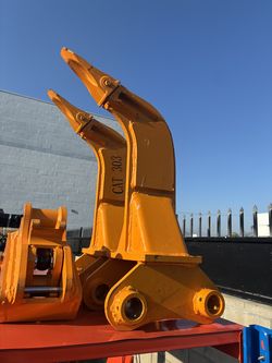 GIYI GY-R303 Excavator Ripper Tooth – 40 mm Pins, CAT 303-Class