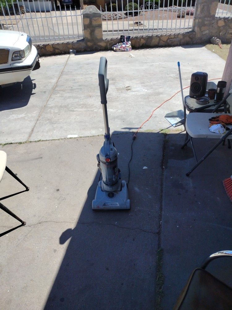 Hoover Sprint Bag less Vacume