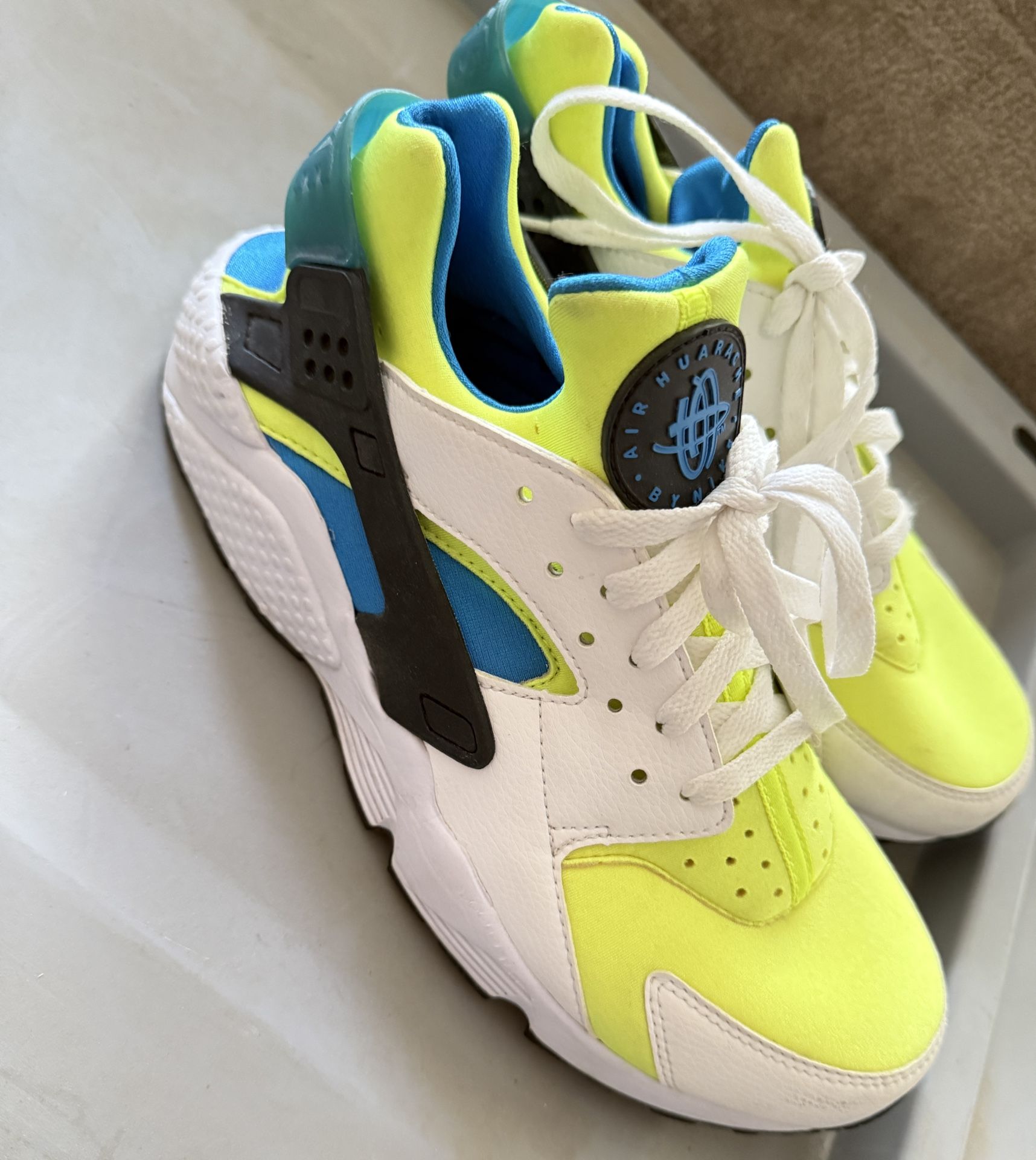 Men Nike huaraches