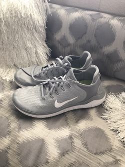 Nike Size 8.5 Women 