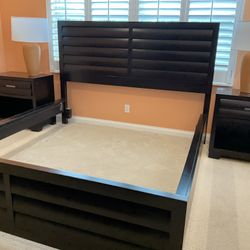 Bedroom furniture Set