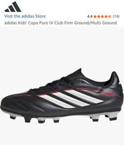 Soccer shoes