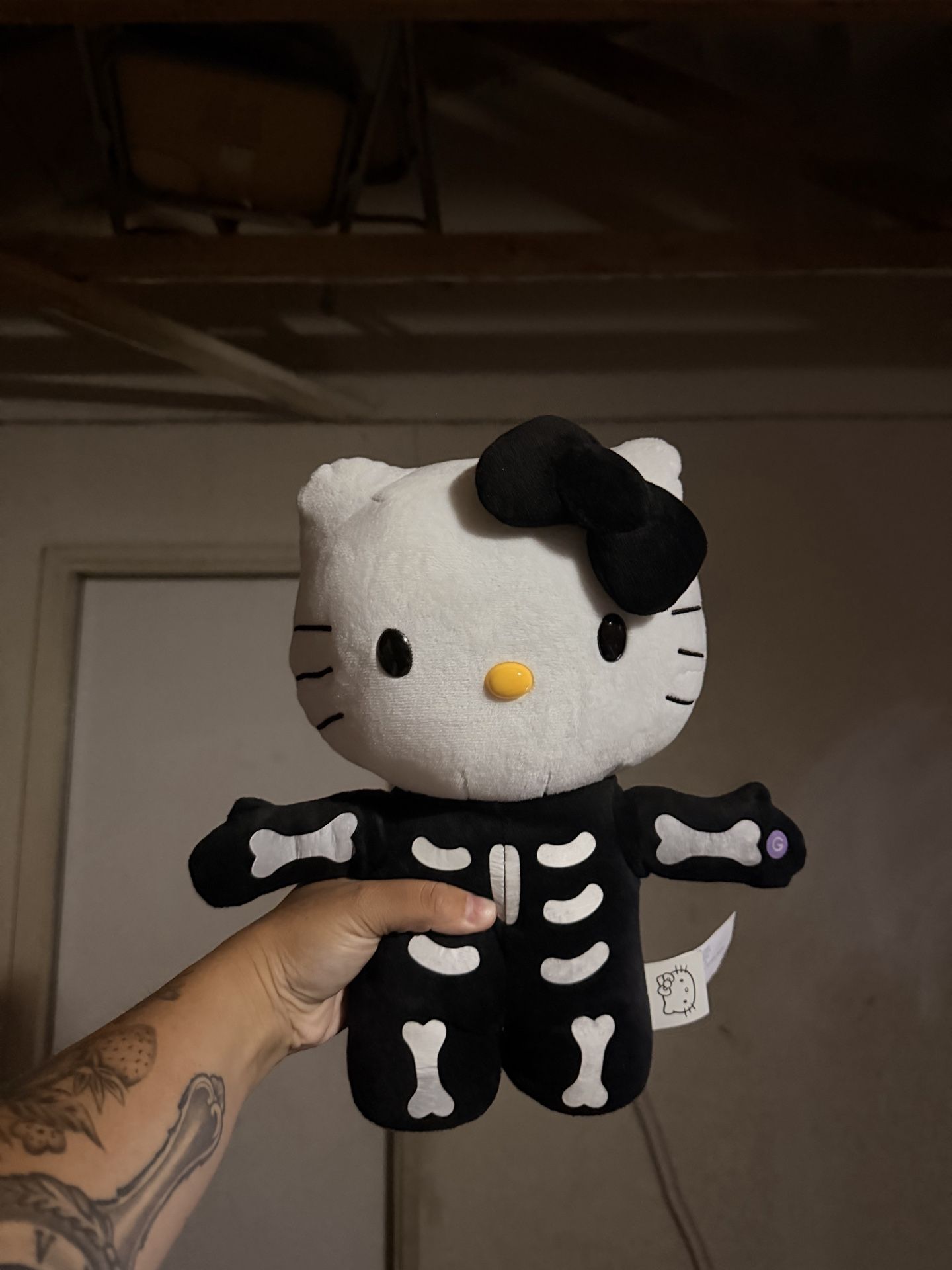 Hello Kitty Greeter